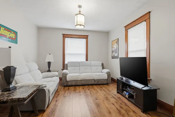 $214,900 | 1719-1721 West 16th Street, Davenport, IA 52804
