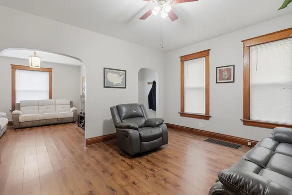 $214,900 | 1719-1721 West 16th Street, Davenport, IA 52804