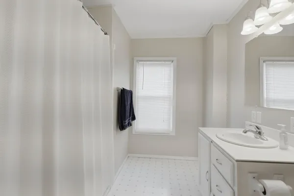 $214,900 | 1719-1721 West 16th Street, Davenport, IA 52804