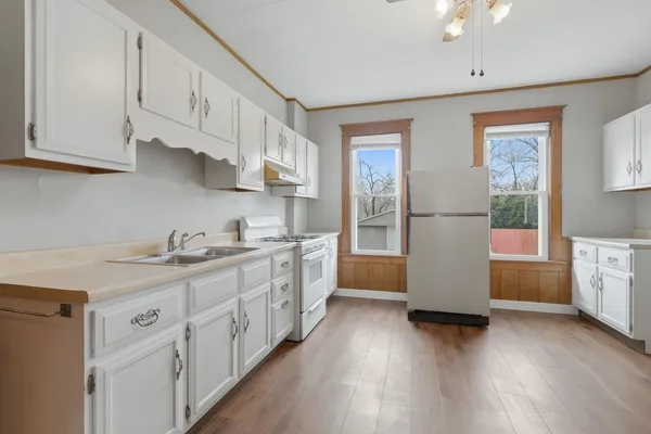 $214,900 | 1719-1721 West 16th Street, Davenport, IA 52804