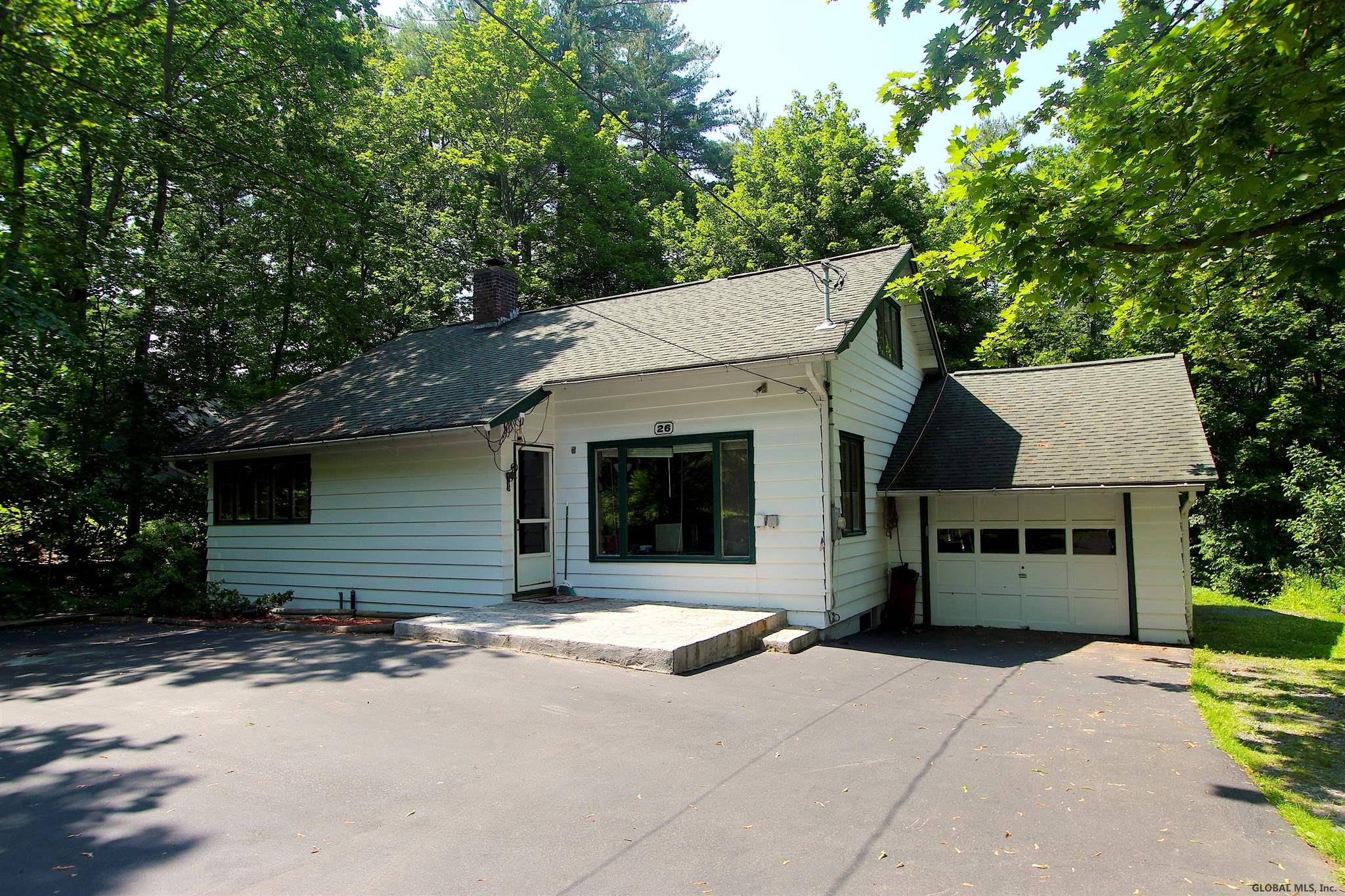 26 Bullock Road Slingerlands, NY 12159 - Photo 1 of 25 Photo 1