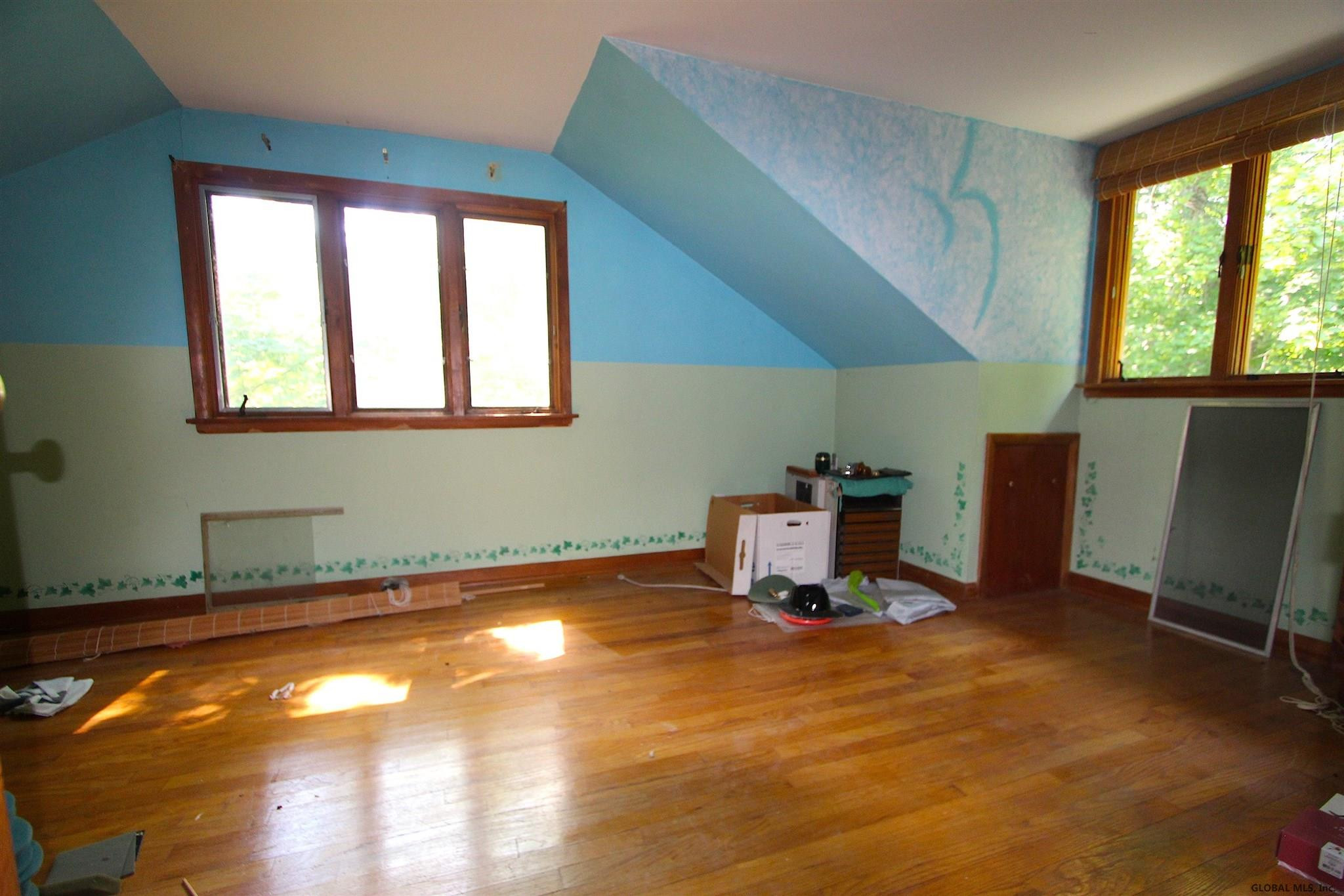 26 Bullock Road Slingerlands, NY 12159 - Photo 18 of 25 Photo 18