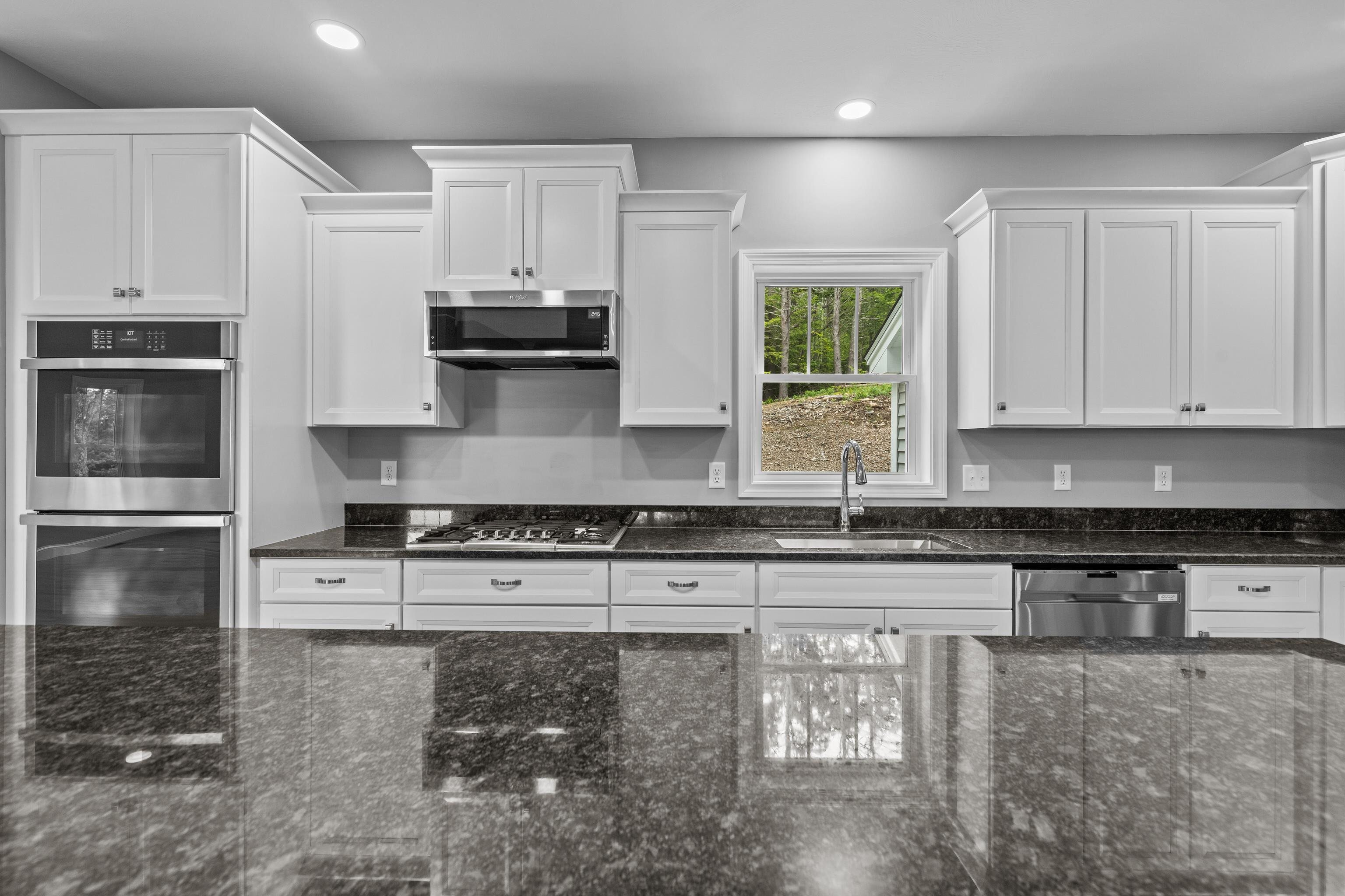 308 Montelona Road Goffstown, NH 03045 - Photo 12 of 30