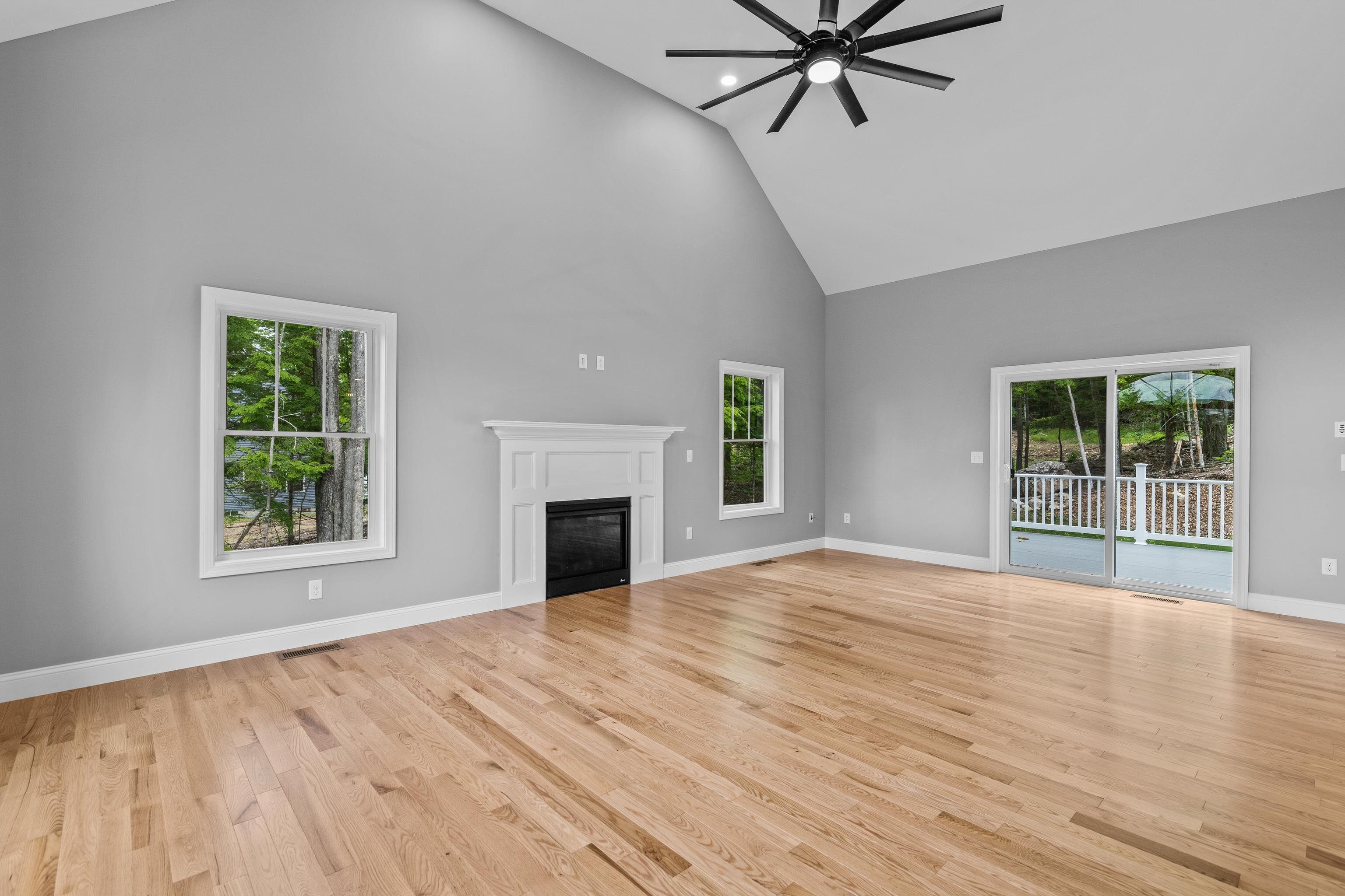 308 Montelona Road Goffstown, NH 03045 - Photo 18 of 30