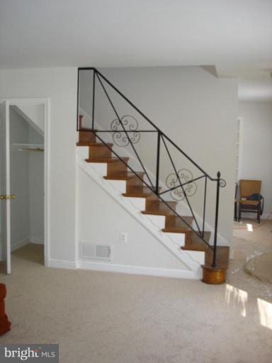 9500 Old Georgetown Road Bethesda, MD 20814 - Photo 3 of 17 Staircase