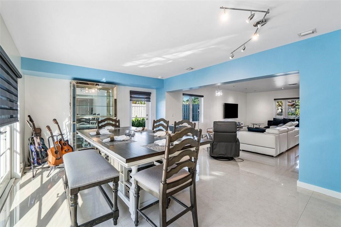 2610 Northeast 43rd Street Lighthouse Point, FL 33064 - Photo 17 of 35 Photo 17