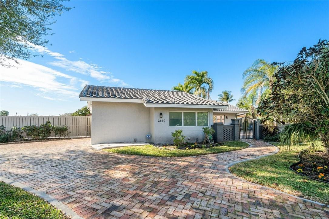 2610 Northeast 43rd Street Lighthouse Point, FL 33064 - Photo 6 of 35 Photo 6