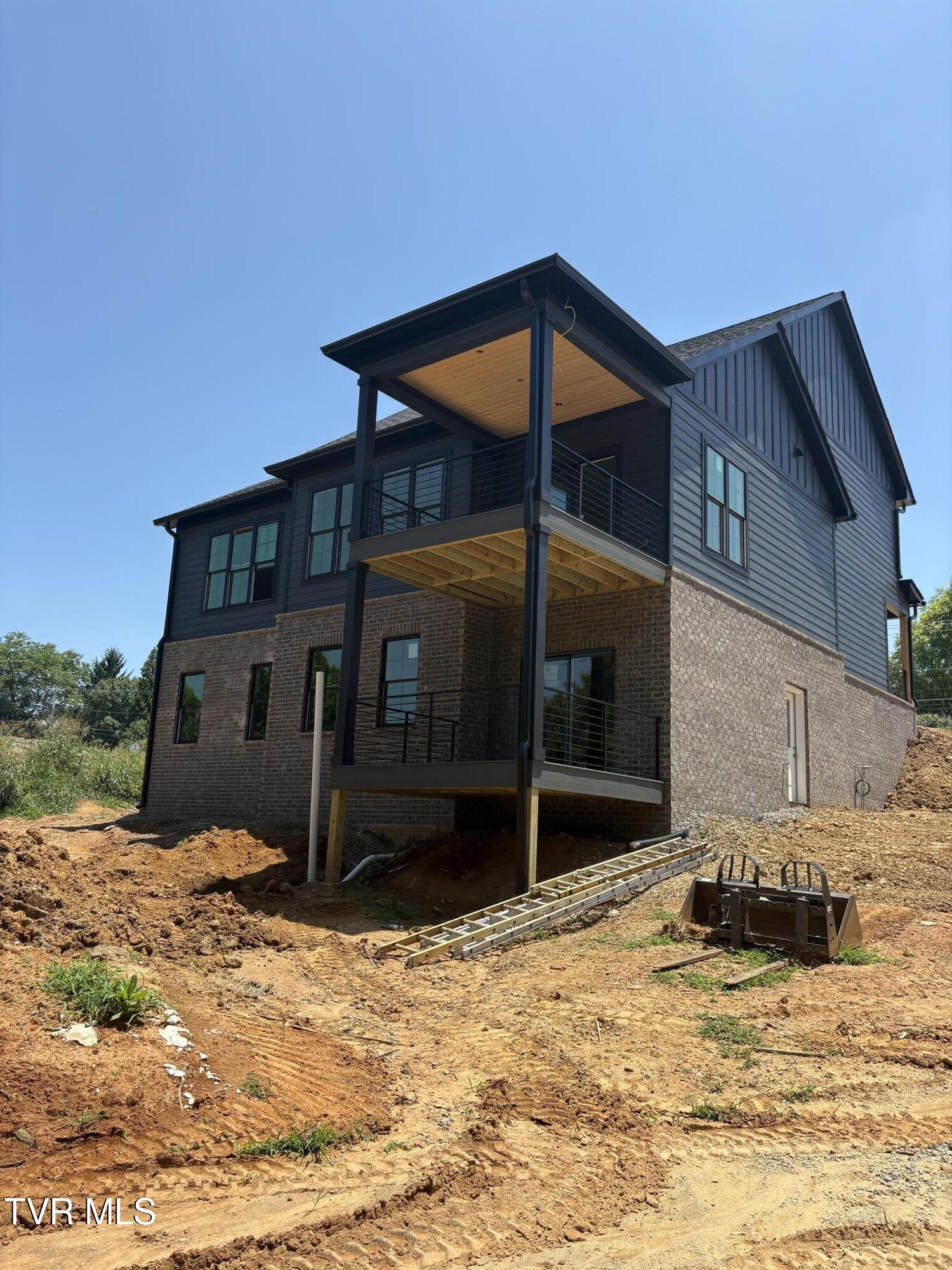 579 Carroll Creek Road Johnson City, TN 37601 - Photo 2 of 2 IMG_3378