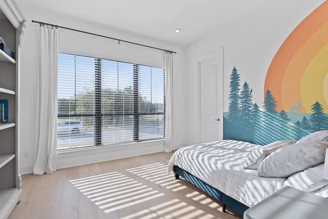 $985,000 | 115 Encanto Place, Austin, TX 78737