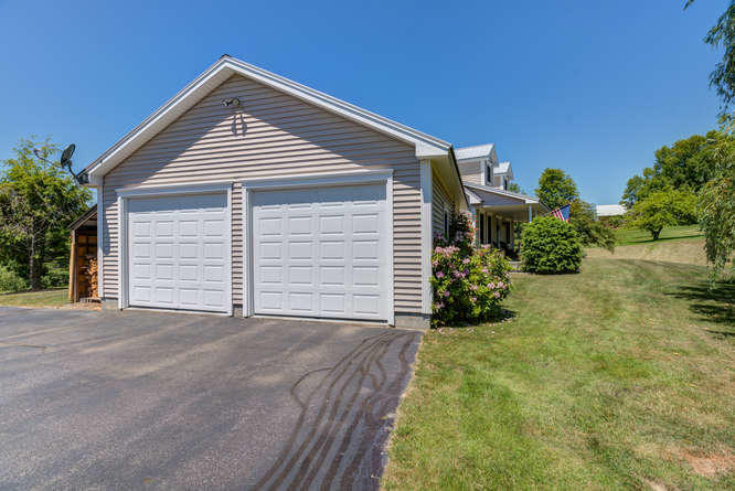 241 Quaker Ridge Road Casco, ME 04015 - Photo 7 of 73 241 Quaker Ridge Rd Casco ME-small-009-0