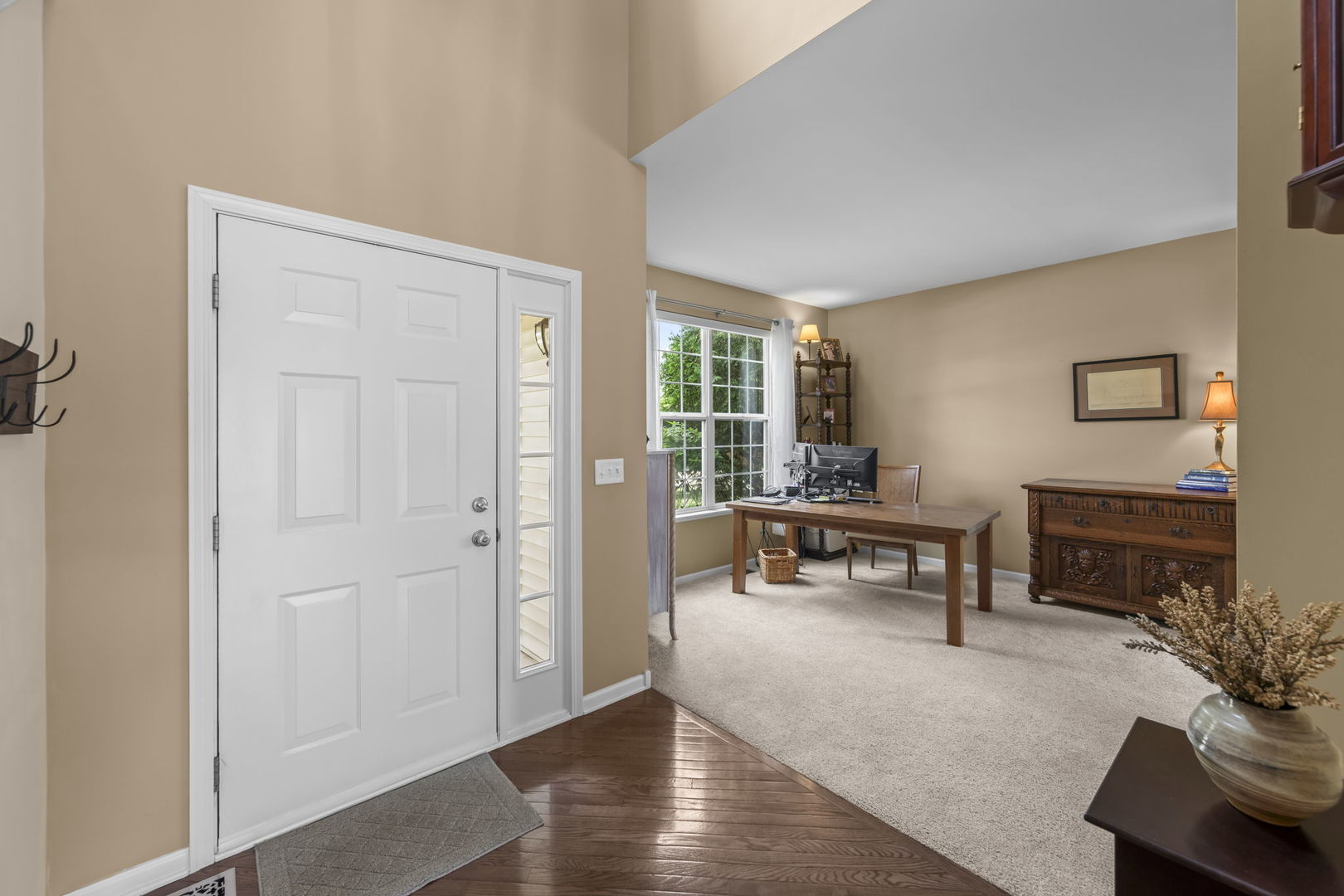 1059 Bellows Way Volo, IL 60073 - Photo 4 of 39