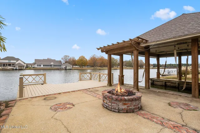 $745,000 | 148 Belle Pointe Circle, Madison, MS 39110