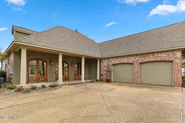 $745,000 | 148 Belle Pointe Circle, Madison, MS 39110