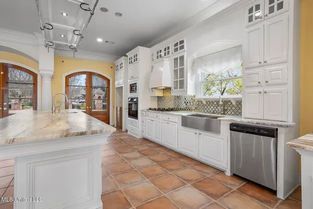 $745,000 | 148 Belle Pointe Circle, Madison, MS 39110