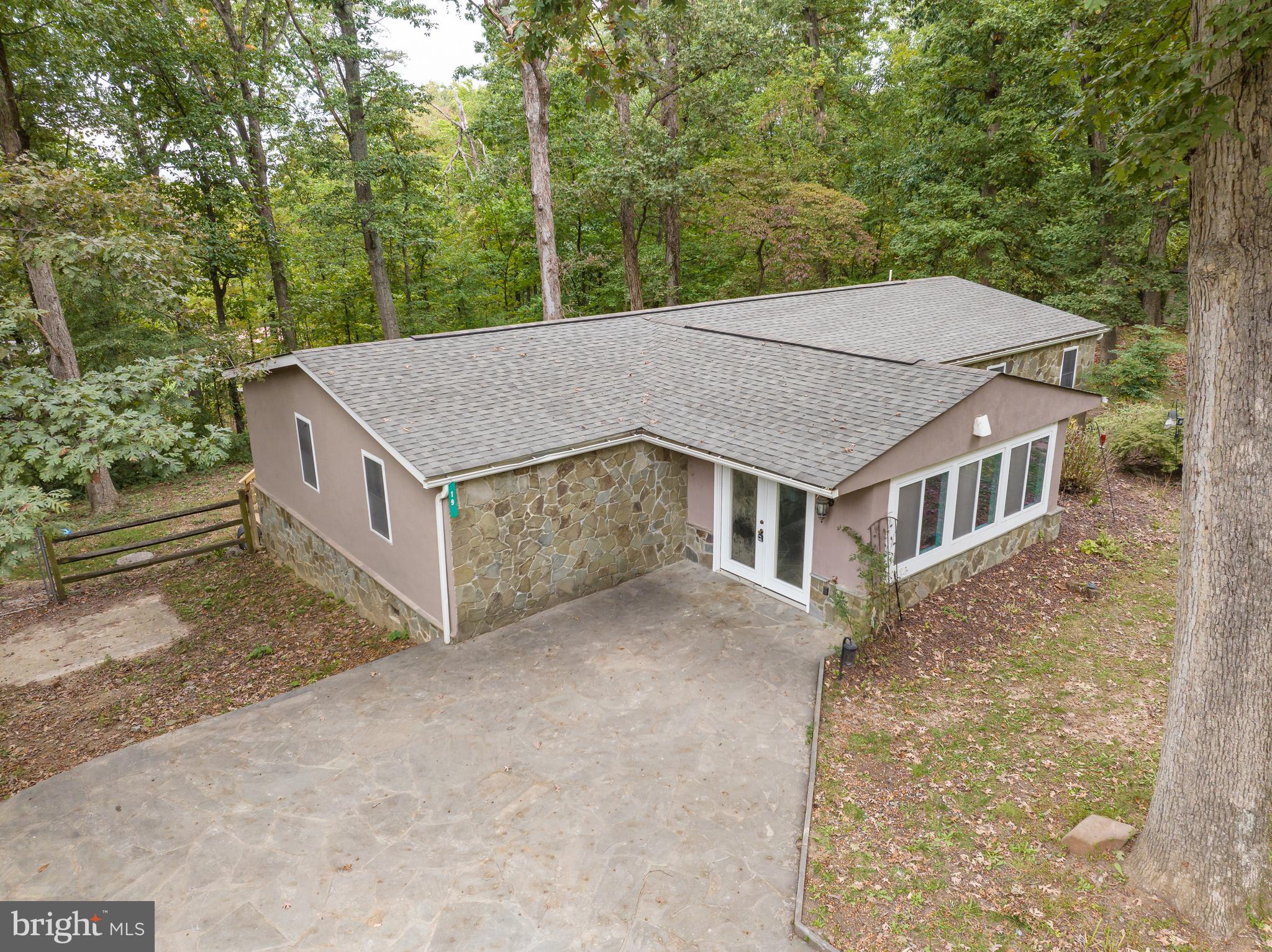 19 Cunning Fox Road Harpers Ferry, WV 25425 - Photo 1 of 56 Gallery Image 1