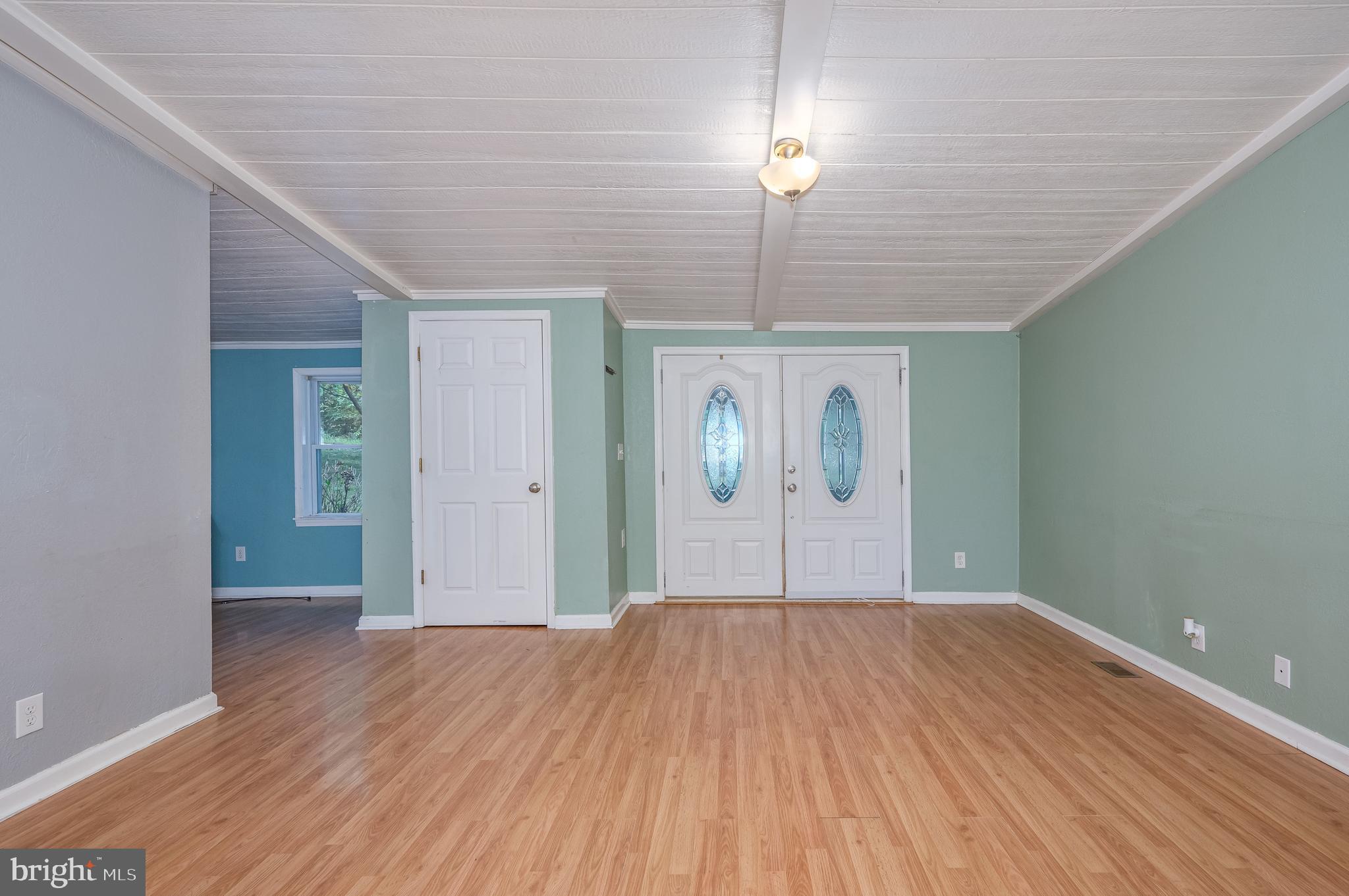 19 Cunning Fox Road Harpers Ferry, WV 25425 - Photo 4 of 56 Gallery Image 4