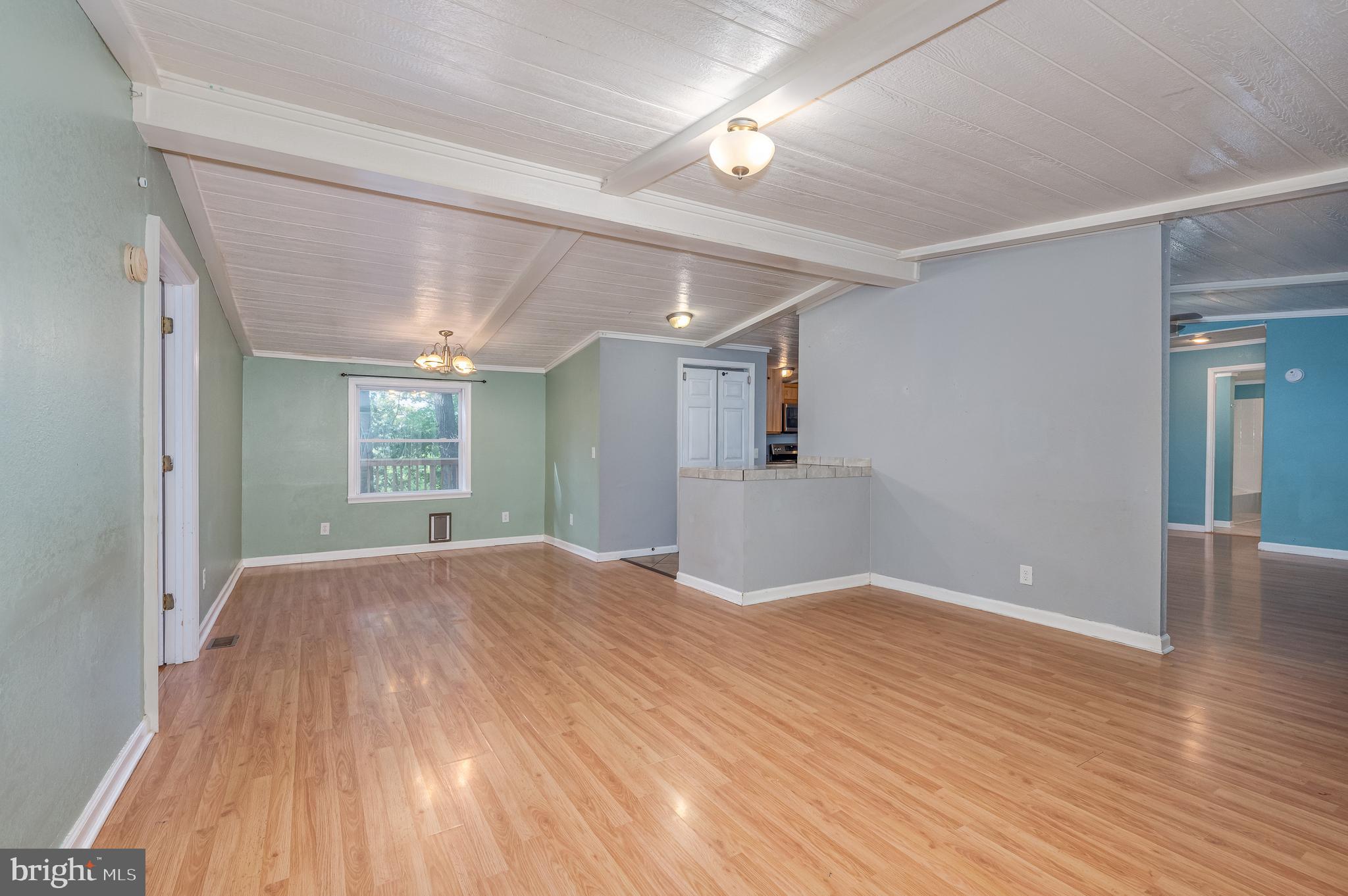 19 Cunning Fox Road Harpers Ferry, WV 25425 - Photo 6 of 56 Gallery Image 6