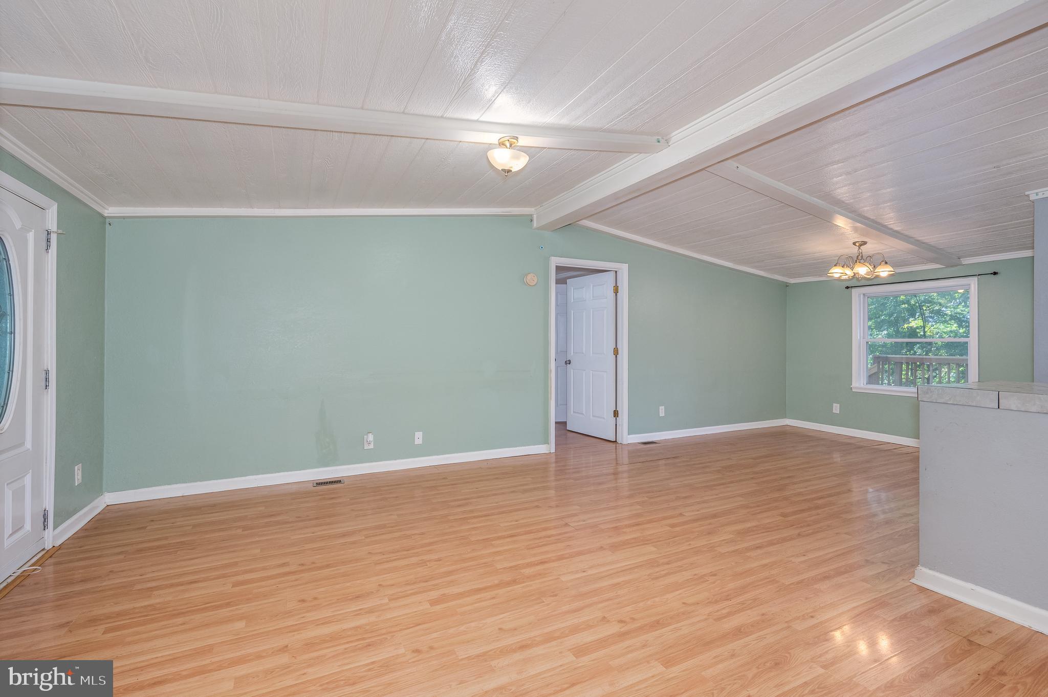 19 Cunning Fox Road Harpers Ferry, WV 25425 - Photo 7 of 56 Gallery Image 7