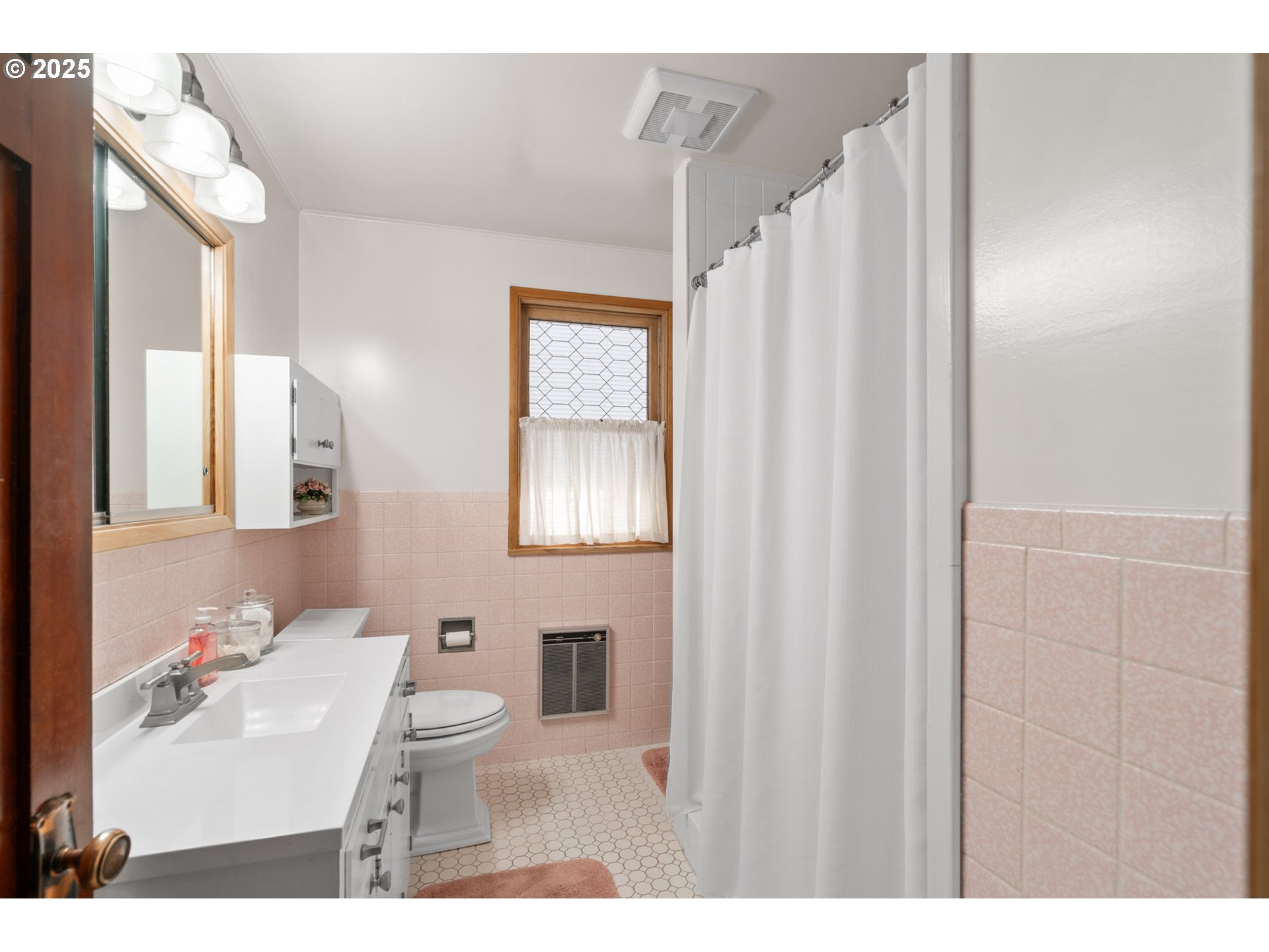 240 Southwest 3rd Street Pendleton, OR 97801 - Photo 23 of 36
