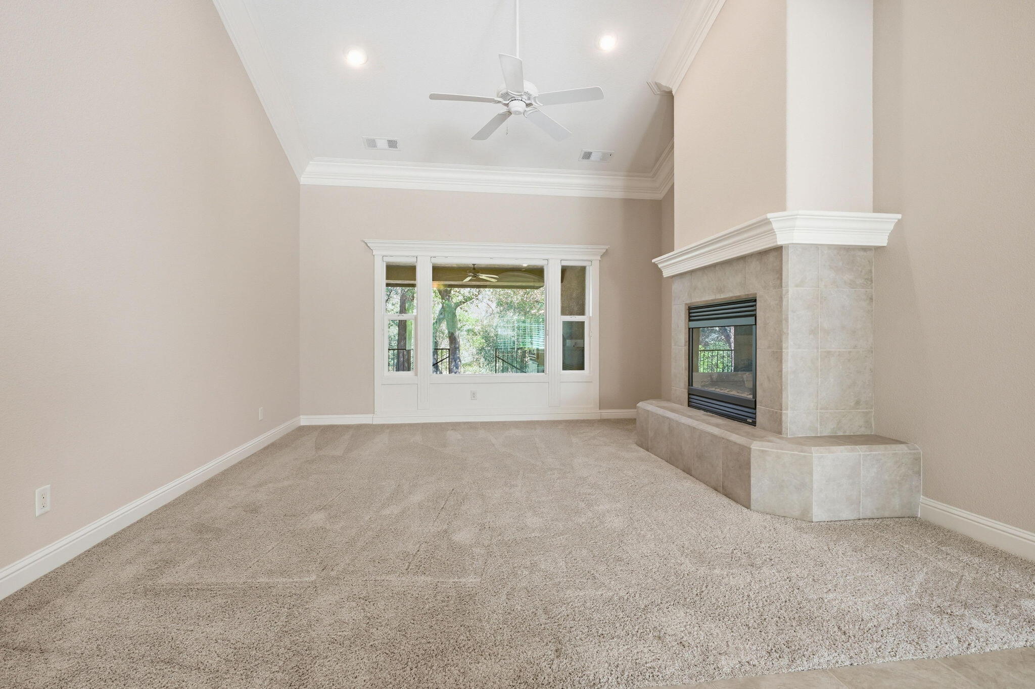 13457 Tierra Heights Road Redding, CA 96003 - Photo 5 of 56 5-web-or-mls-IMG-5
