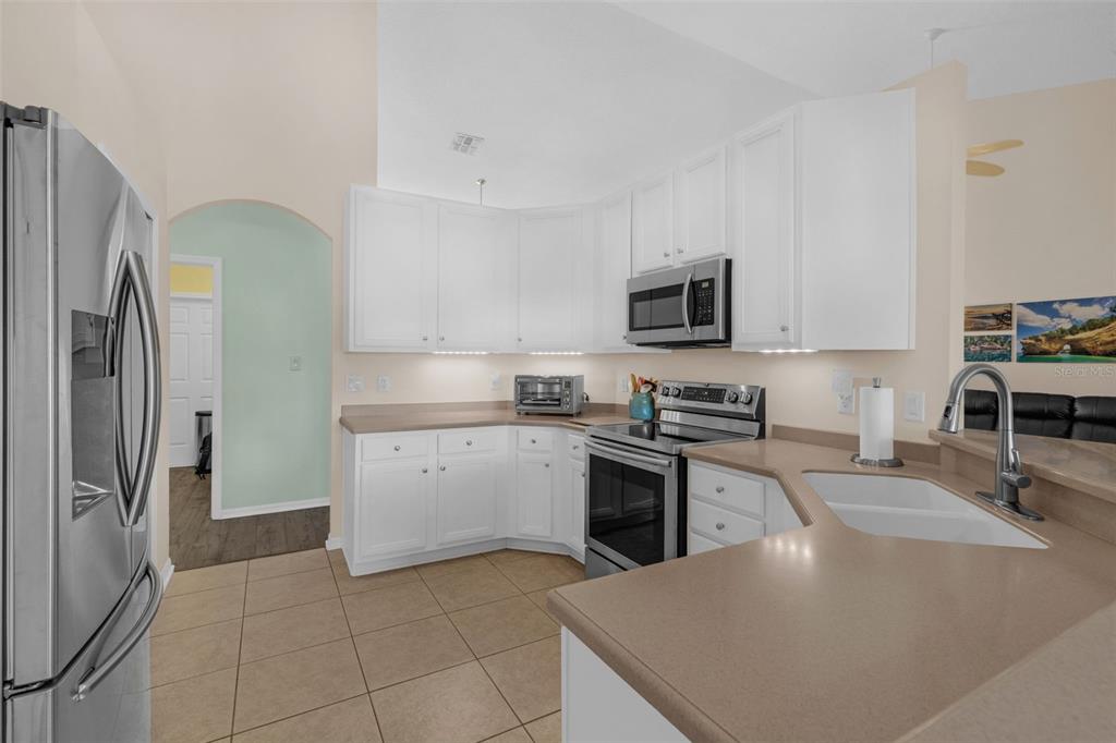 4826 Sable Ridge Court Leesburg, FL 34748 - Photo 10 of 33 Gallery Image 10