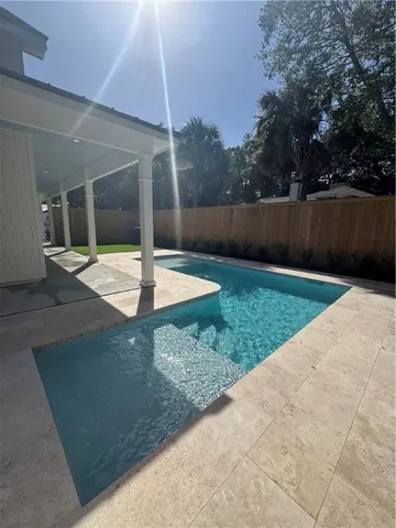 $1,200,000 | 1912 1st Avenue, St. Simons Island, GA 31522