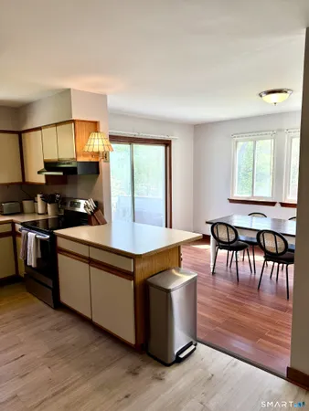 $2,500 | 69 Northwest Drive, Unit 60, Plainville, CT 06062