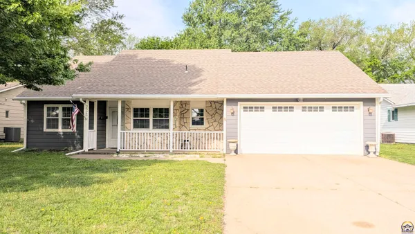 $234,900 | 2525 Lincoln Street, Emporia, KS 66801