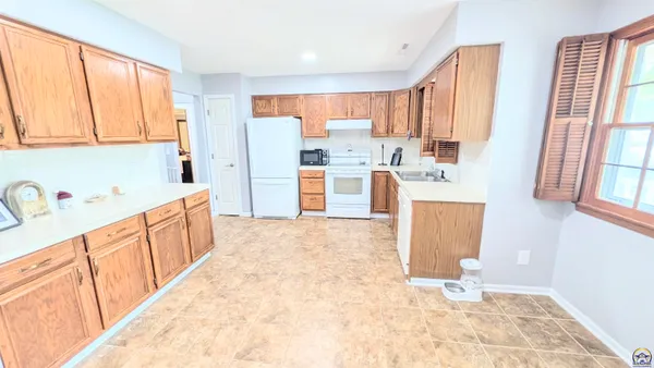 $234,900 | 2525 Lincoln Street, Emporia, KS 66801