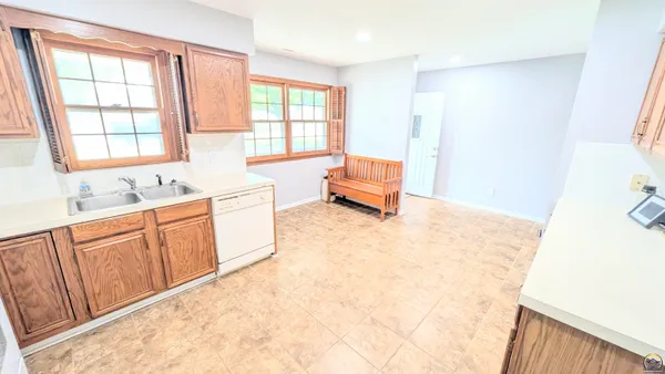 $234,900 | 2525 Lincoln Street, Emporia, KS 66801