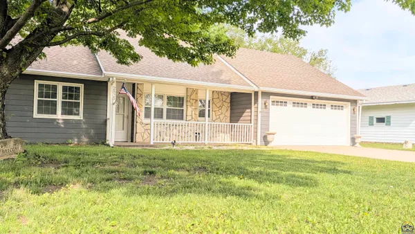 $234,900 | 2525 Lincoln Street, Emporia, KS 66801