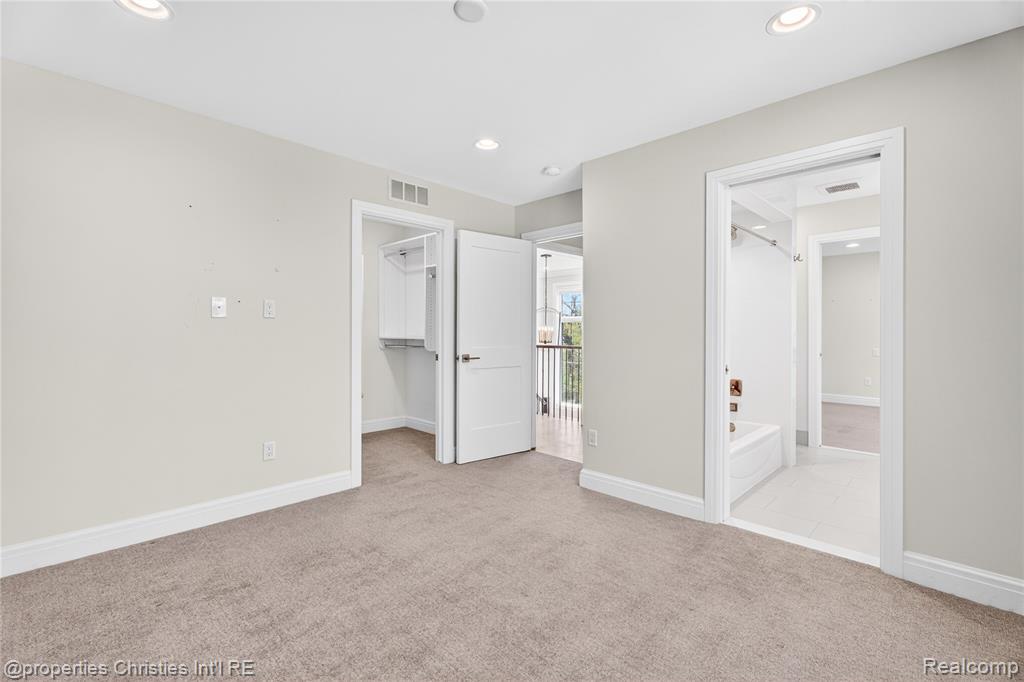 4375 Derry Road Bloomfield Hills, MI 48302 - Photo 40 of 52 Gallery Image 40