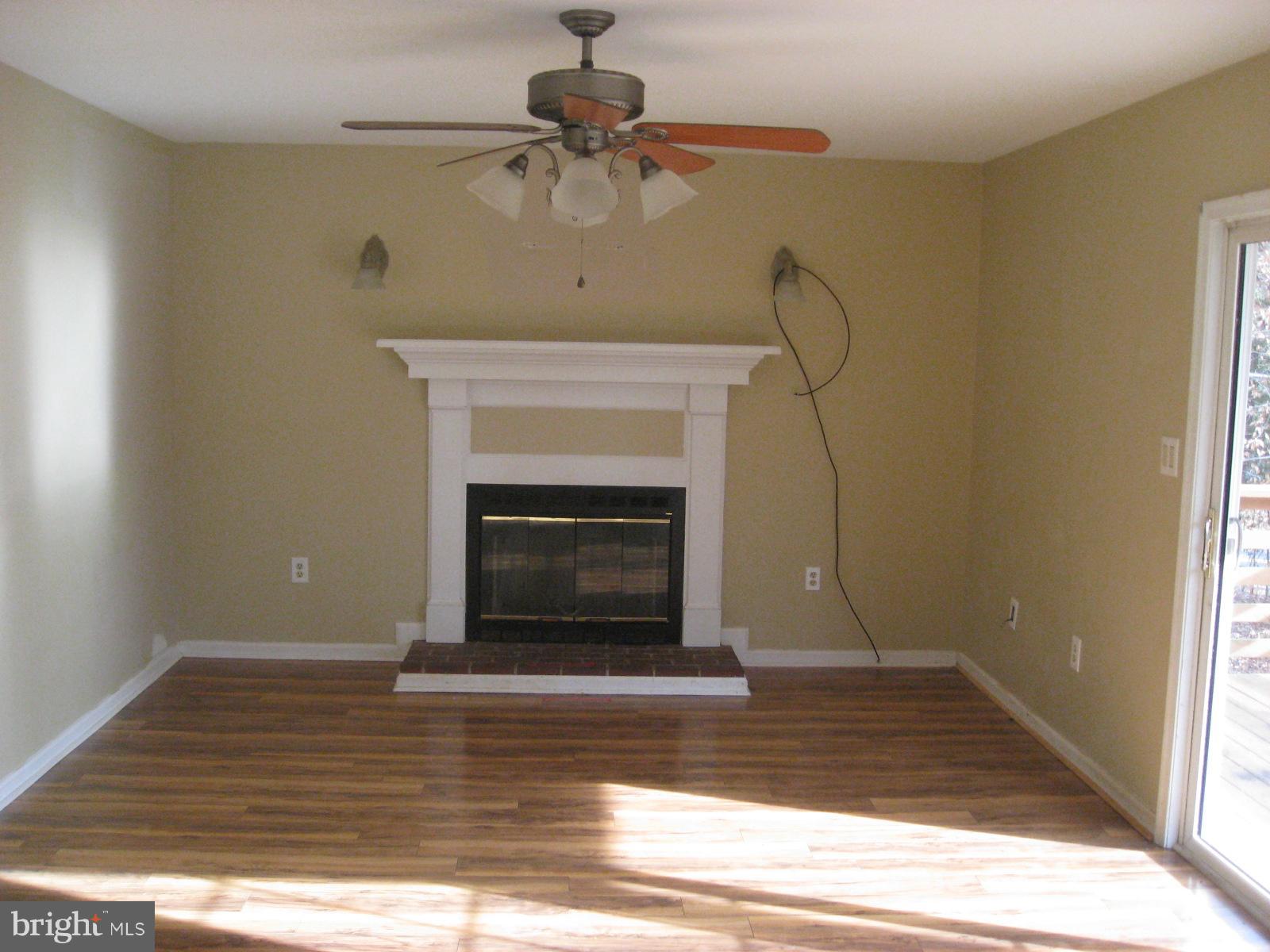 989 Johnswoods Road Lusby, MD 20657 - Photo 3 of 6 Family Room