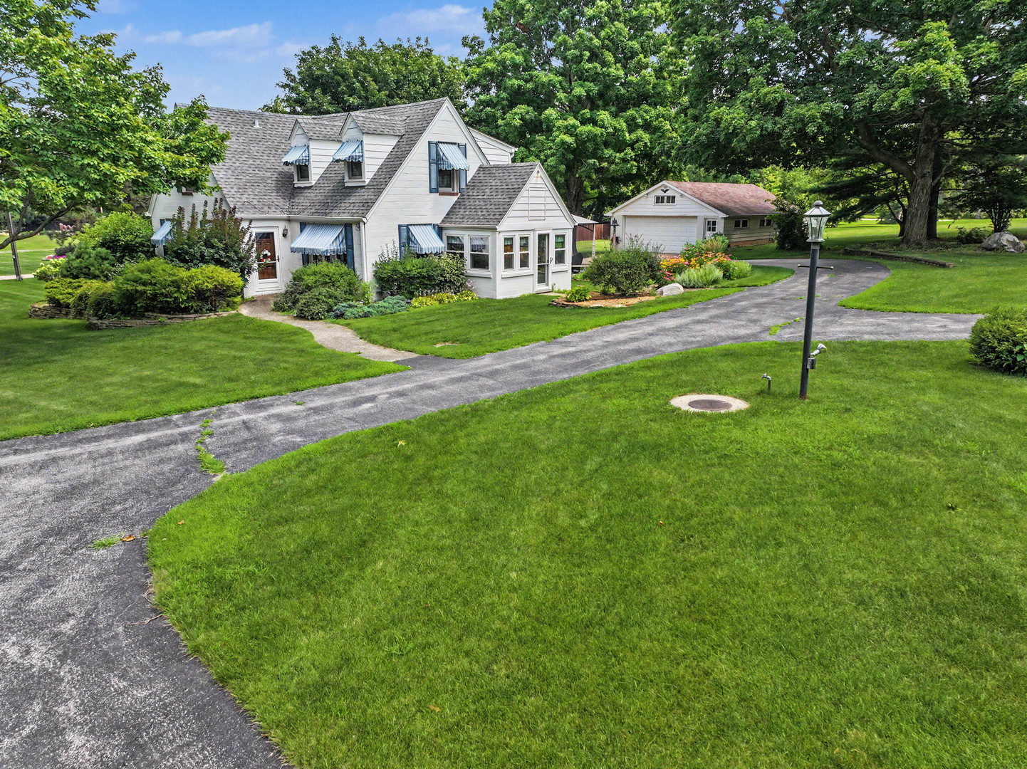 9000 Wolf Road Burr Ridge, IL 60527 - Photo 4 of 33