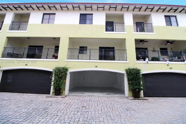 $5,000 | 3204 Bird Avenue, Unit 119, Miami, FL 33133