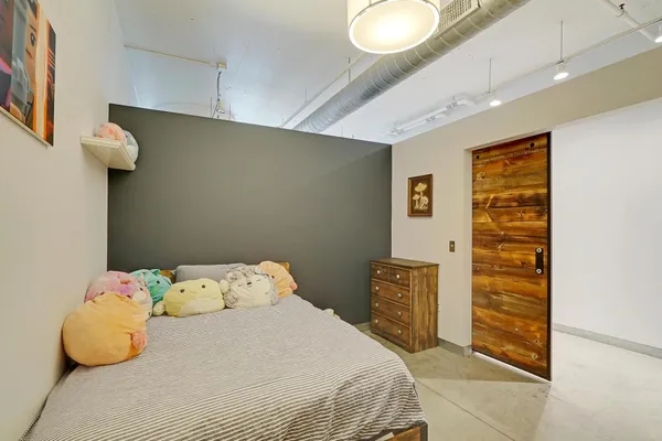 $317,500 | 250 Park Avenue, Unit 305, Minneapolis, MN 55415