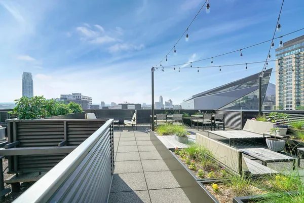 $317,500 | 250 Park Avenue, Unit 305, Minneapolis, MN 55415