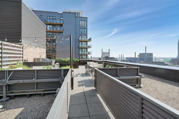 $317,500 | 250 Park Avenue, Unit 305, Minneapolis, MN 55415