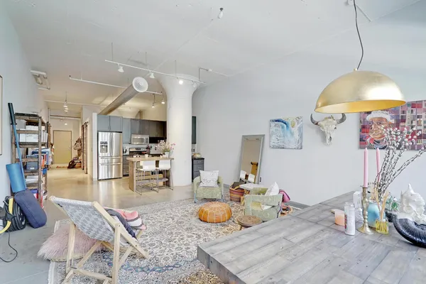 $317,500 | 250 Park Avenue, Unit 305, Minneapolis, MN 55415