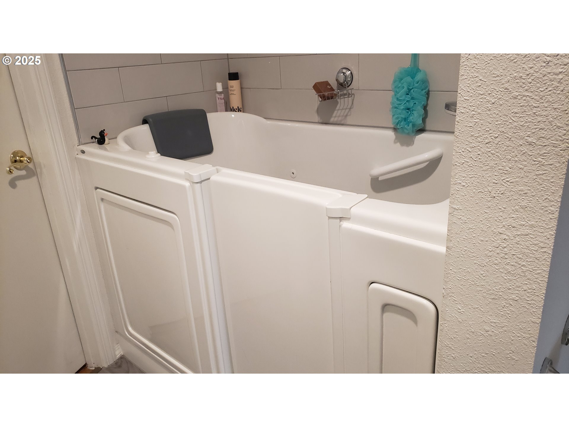 1026 Southeast 213th Avenue Gresham, OR 97030 - Photo 8 of 27