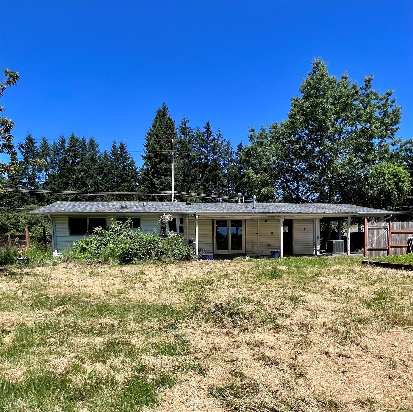 1166 Brookdale Road East Tacoma, WA 98445 - Photo 15 of 20 a house view with a garden space