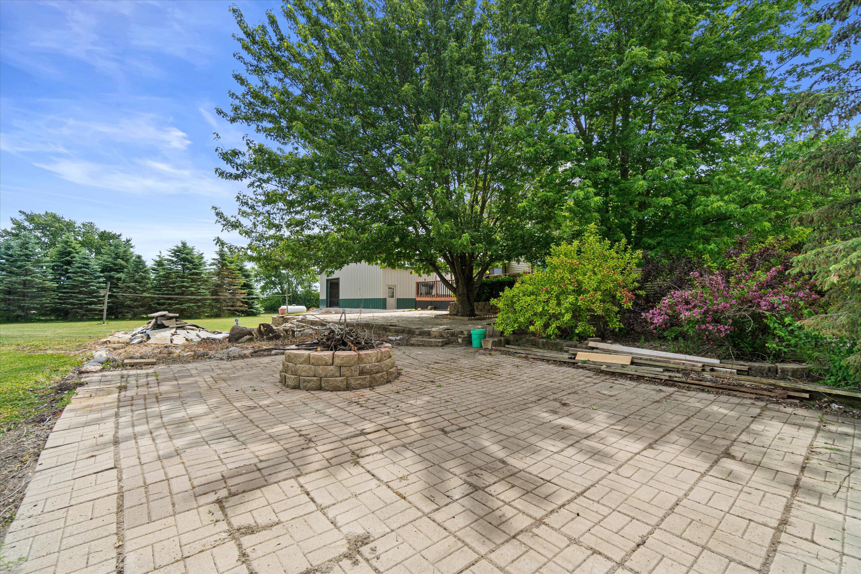 22302 Church Road Dover, WI 53139 - Photo 57 of 80 Firepit