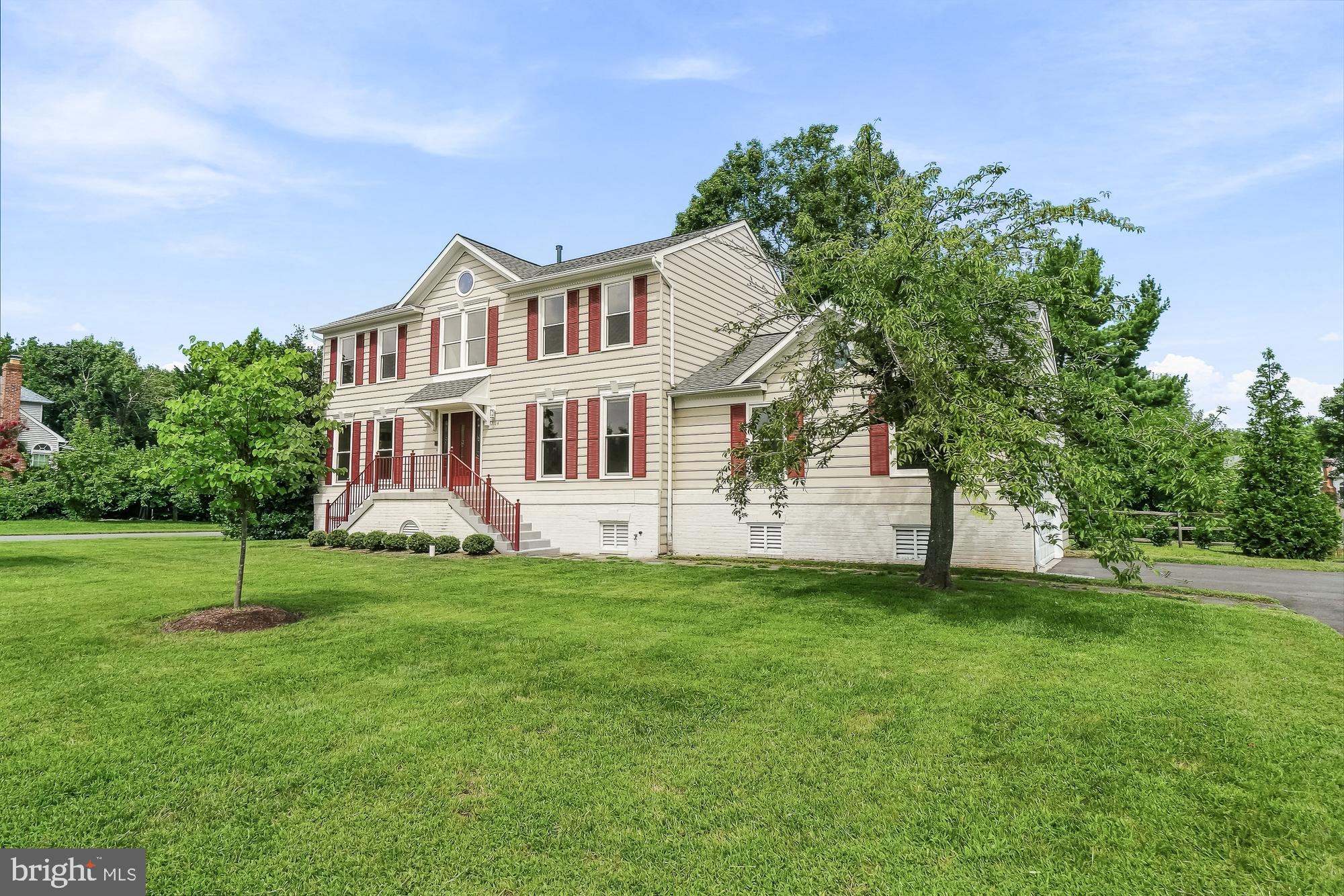 17004 Spates Hill Road Poolesville, MD 20837 - Photo 2 of 80 Gallery Image 2