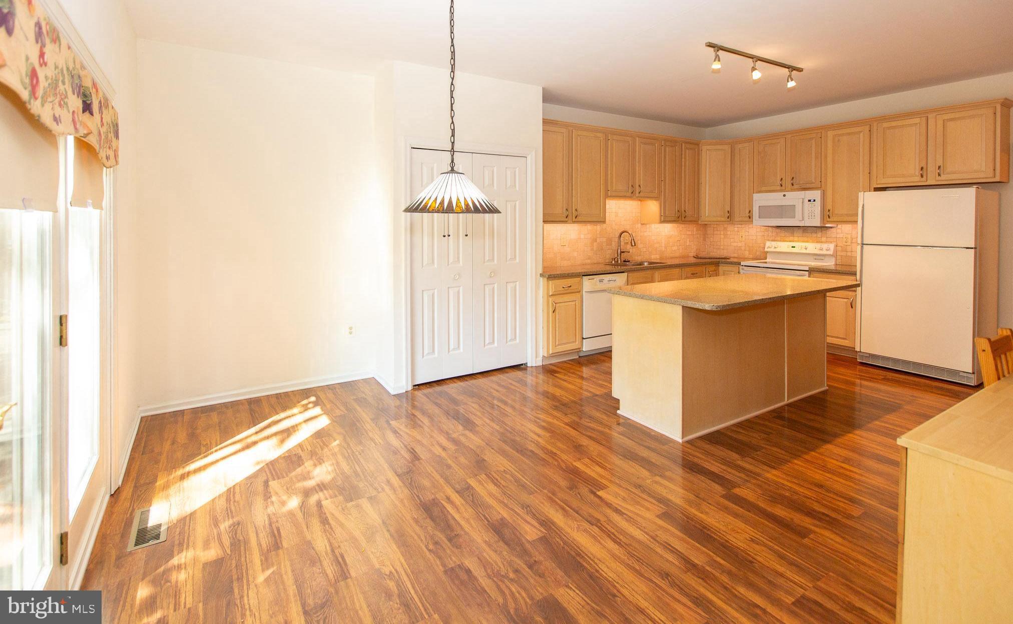 4046 Township Line Road Collegeville, PA 19426 - Photo 14 of 49 Kitchen w/table area