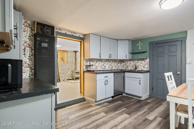 $325,000 | 751 Park Avenue, Rifle, CO 81650