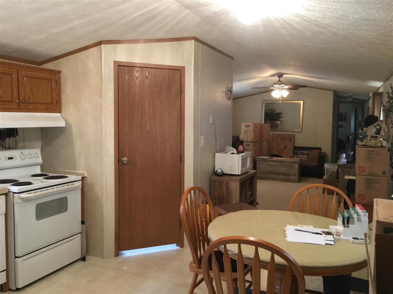 30 Kendall Pond Road, Unit 95 Derry, NH 03038 - Photo 7 of 18