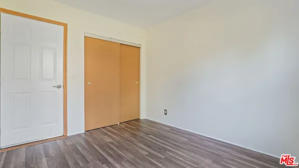 $4,700 | 13842 Hamlin Street, Van Nuys, CA 91401