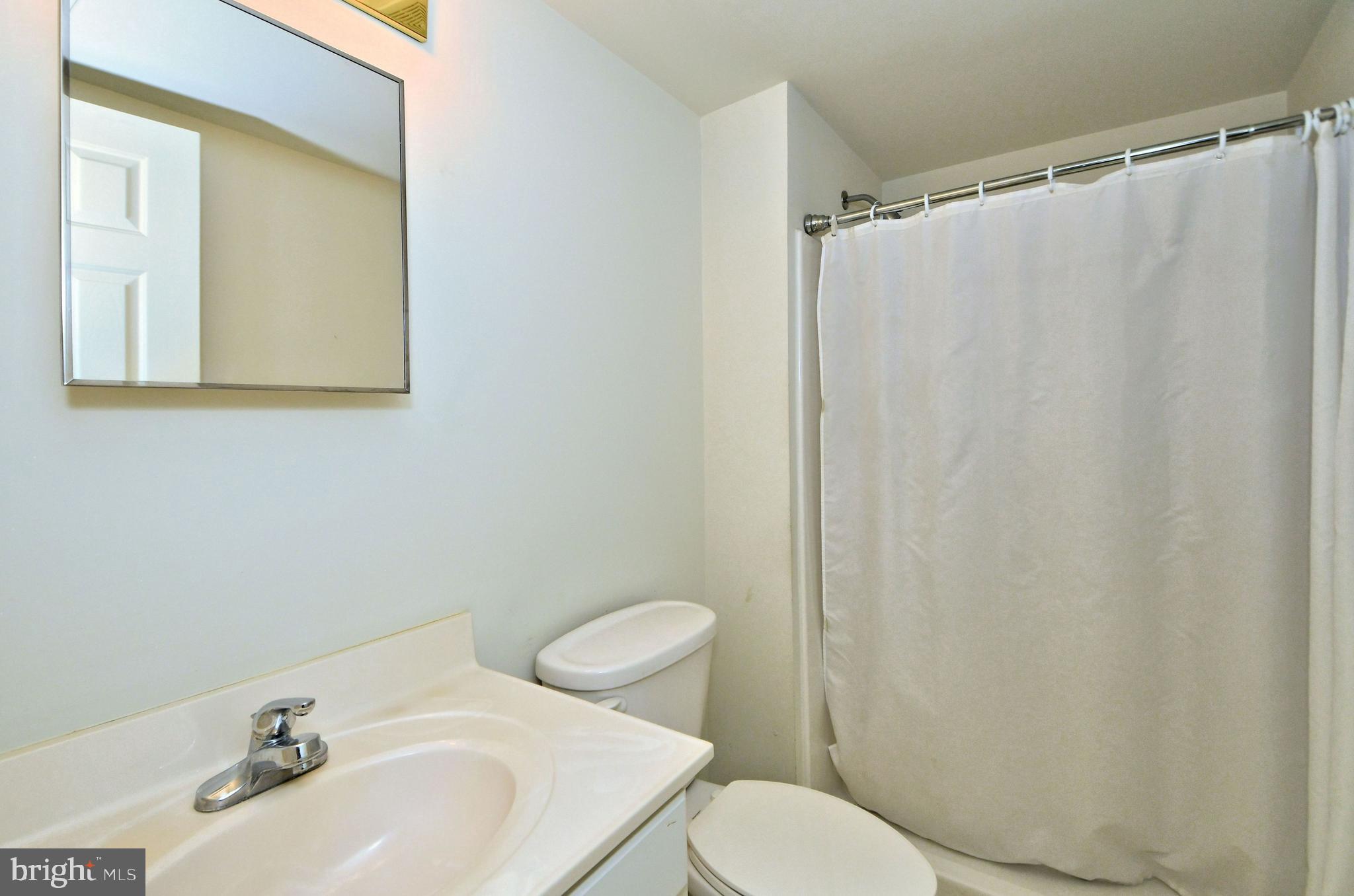 624 Brandon Road Norristown, PA 19403 - Photo 12 of 17 Gallery Image 12