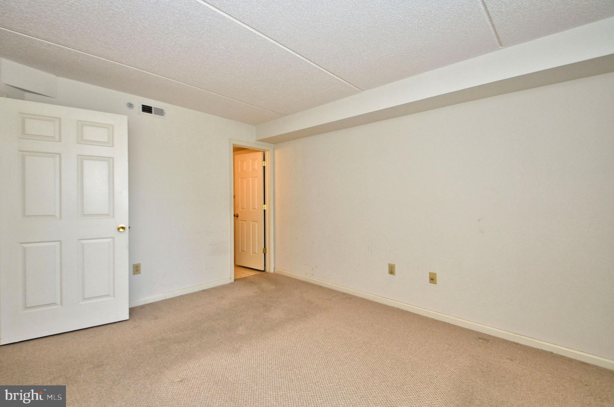 624 Brandon Road Norristown, PA 19403 - Photo 8 of 17 Gallery Image 8