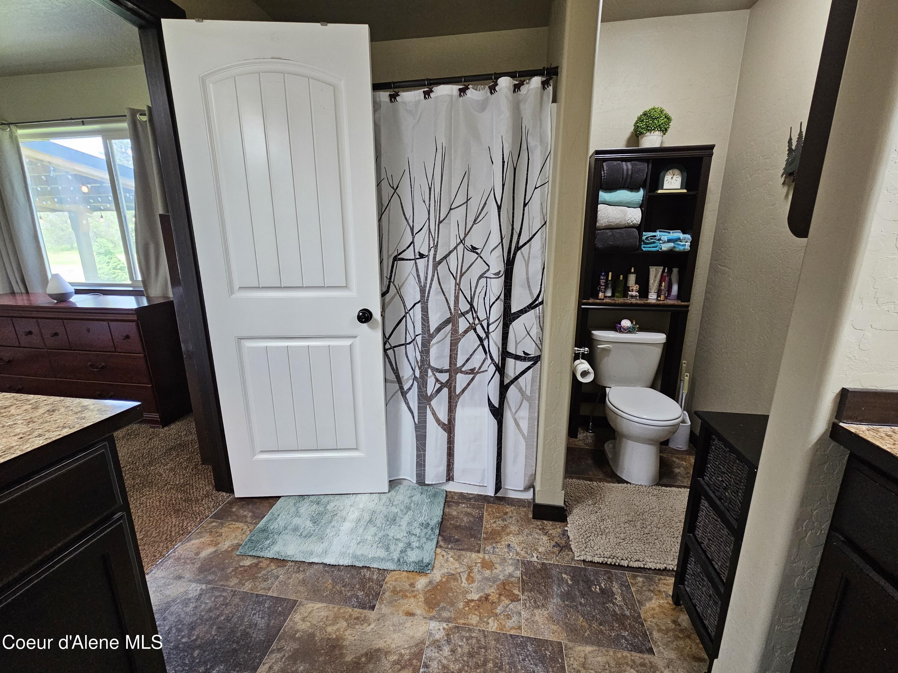 18819 North Ramsey Road Rathdrum, ID 83858 - Photo 13 of 33 Master Bathroom